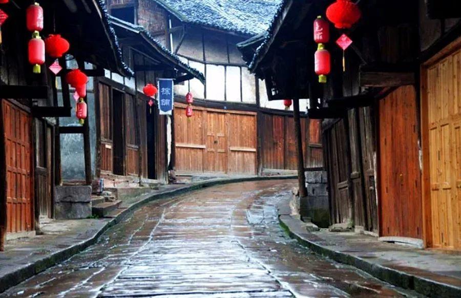 水泥钢筋楼房的电线路网起步从底层到高处布置的吗游戏画面